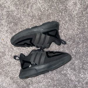 Boy shoes. Worn a couple of times in great condition. NO PET NO SMOKE HOME